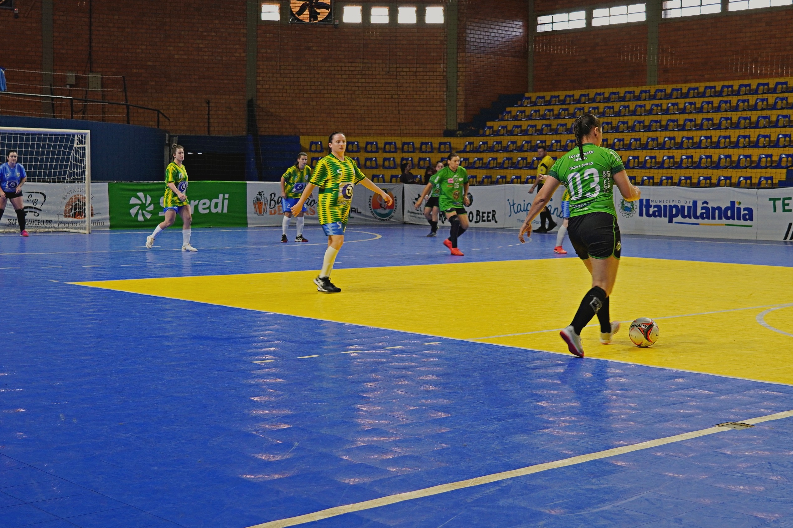 Itaipulândia define campeões do XXXII Campeonato Municipal de Futsal neste sábado